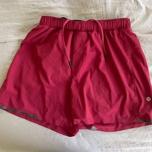 Lululemon s shorts insame 5”